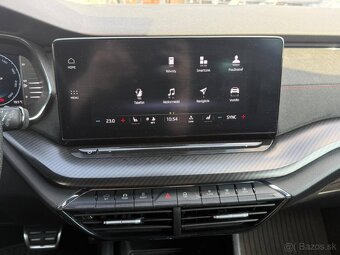Škoda Octavia Combi RS 2.0 TSI 245k DSG - 12