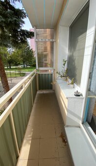 Na predaj veľkometrážny 4-izbový byt s loggiou v Lučenci - 12