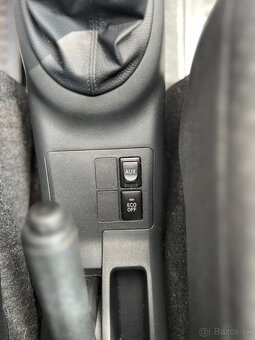 Toyota Yaris 1.33I Dual VVT-i Sol - 12