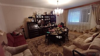 Predaj 3-podlažný rodinny dom - 12