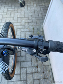 TREK Fuel exe 9.5 carbon velkost L - 12