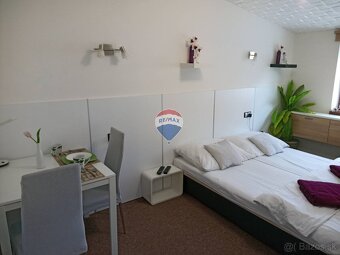 NÍZKOENERGETICKÝ 12+1 apartmánový dom, 1126m2, Ľubotice, Pre - 12