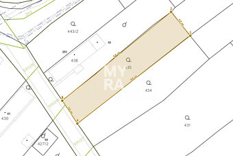 Stavebný pozemok v centre obce Gregorovce. - 12