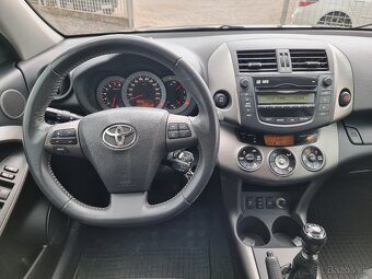 Toyota RAV4 2.0l Valvematic Lux za 9.990 € - 12