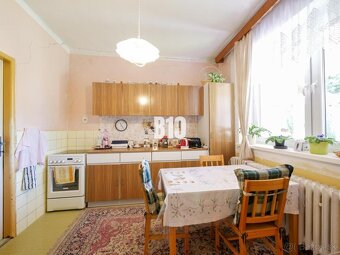 Útulný 3 izbový  rodinný dom na 24 á pozemku - Zbehy - 12