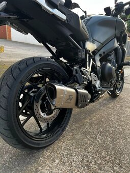 Na  predaj Nový ladený univerzálny moto výfuk Akrapovič - 12