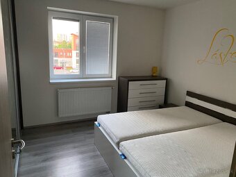 Prenájom 2izb byt agatova ulica v Dubnici n\V 70m2 - 12