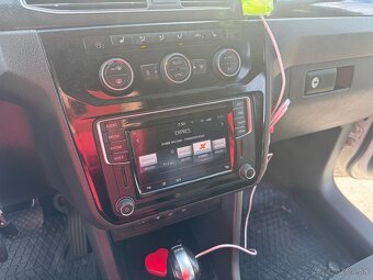 Volkswagen Caddy Beach 2.0 TDI 150k 4Motion DSG MAXI - 12