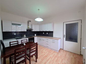 Prenájom 2izbového bytu v rodinnom dome. - 12