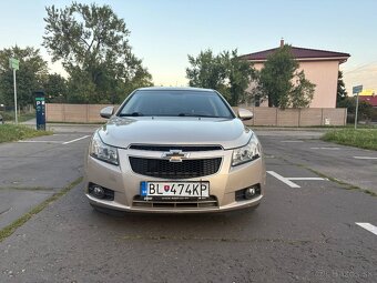 Predám Chevrolet Cruze LT 1.8 i 16V,rok 11/2011 - 12