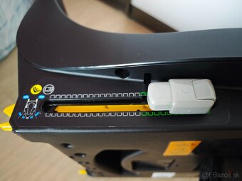 Autosedačka MAXI-COSI + základňa - 12