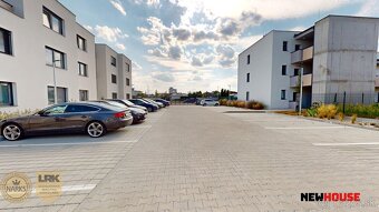Na predaj nadštandardný 3 izbový byt s parkovacím státím v u - 12
