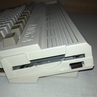 disketova mechanika pre Commodore Amiga 500/600/1200 - 12