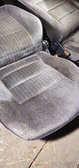 Sedačky + tapacíre jetta mk2 - 12