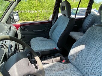 MITSUBISHI PAJERO 2,5 TD - 12