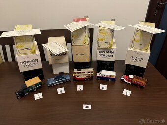 III cast - Matchbox Yesteryear, Matchbox Dinky ZLACNENE - 12