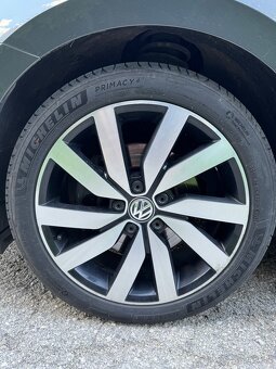 Volkswagen Touran 2.0 TDI DSG 7Miest SCR BMT 190k Highline - 12
