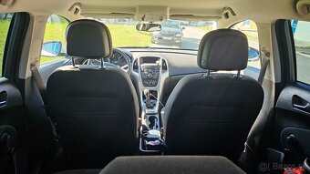 Opel Astra 2011 - 12
