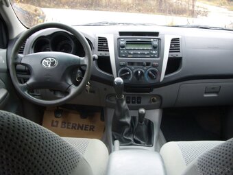 Toyota Hilux 2,5 D-4D  4x4 Zadná Uzávierka - 12