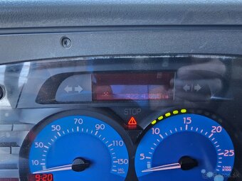 PREDÁM Renault Kerax 420 dCi 6x6 - sklápač - 12