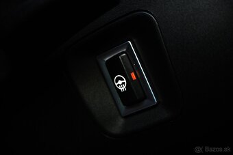 BMW M240i xDrive 8A/T, 3.0 R6 B58, Rad 2 F23 Cabrio, DPH - 12