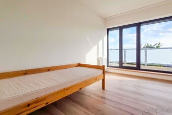 Prenájom: priestranný 3-izb.byt v Poprade s garážovým státím - 12