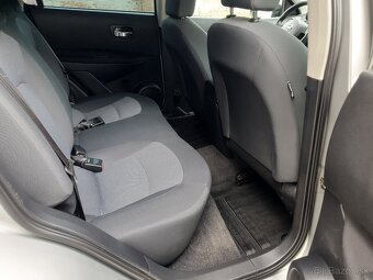 Nissan Qashqai 1.6i Tekna 4x2 (EU5) 86kw 6M benzín - 12