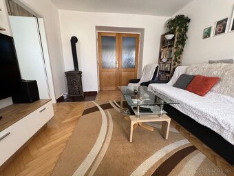 Na predaj slnečný zrekonštruovaný 2 izbový byt Valaská - 12