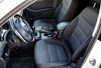 Volkswagen Jetta 1.6 TDi / 77 kW / 2013 - 12