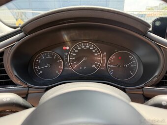 Mazda 3 2.0 Skyactiv G122 Plus A/T - 12