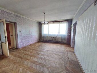 Na predaj 6- izbový rodinný dom - 12