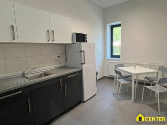 PRENÁJOM kancelárií v lukratívnej budove, Hadovská cesta, Ko - 12