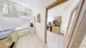 Reprezentatívna administratívna budova na predaj–Poprad Veľk - 12