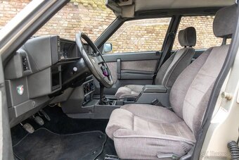 Alfa Romeo 75 2.0 Twin Spark - 12