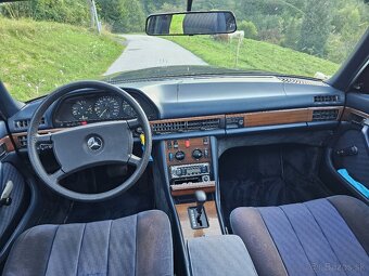 Mercedes-Benz W126 280 SE - 12
