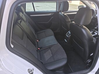 Škoda Octavia Combi 2.0 TDI DSG F1 Elegance Navi Koža R17 - 12