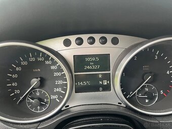 Mercedes-Benz ML320CDI - 12