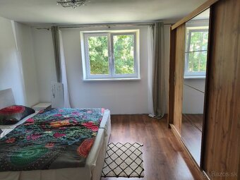 2. Izbový rodinný dom SKLENÉ 558m² - 12