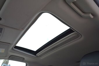 Mitsubishi Outlander 2.20 SR. voz, 7miestne - 12