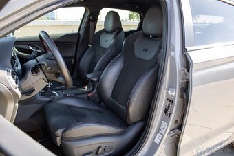 Hyundai i30 1.5 T-GDi mHEV iMT N Line+, 118kW ZÁRUKA 6/2027 - 12