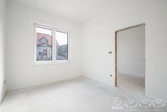 BOSEN | Poschodový 5i RD s garážou v centre mesta - 12