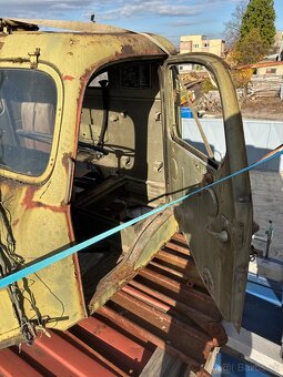 Predám kabínu Pv3s V3S - 12