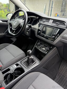 Volkswagen Touran 2.0 TDI, NOVÁ STK - 12