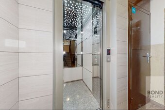 4-IZBOVÝ BYT S LODŽIOU ZA MOSTOM SNP, PIFLOVA UL. - 12