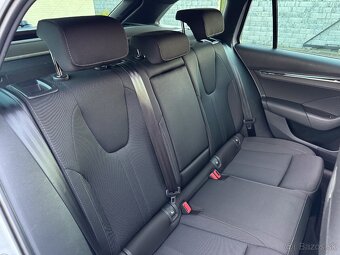 Škoda Octavia Combi 2.0 Elegance Sportline DSG A/T - 12