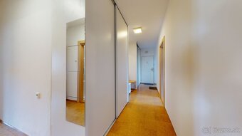 3i. byt 82m, balkón, Záhradnícka ul., 3/5p., výťah, centrum - 12