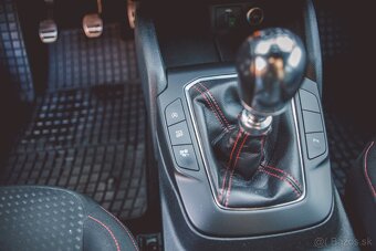 Predám Ford Focus St-Line, 1,5 TDCi 88kW - 12