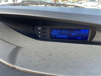 Hyundai i20 1,3i 62kw manuál - 12