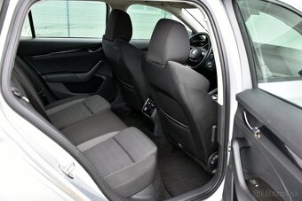 Škoda Octavia Combi 2.0 TDI VIRTUAL, VYHRIEV. VOLANT, ACC, L - 12