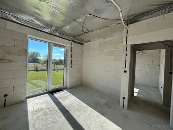 Jablonové: 4-izbový RD - 12